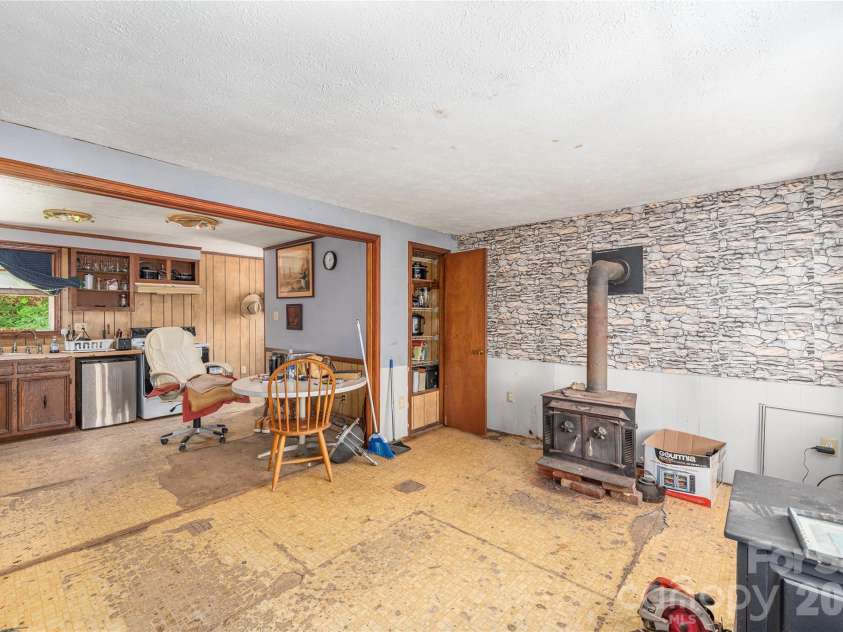 245 Bert Lane Road, Brevard, NC 28712.  MLS# CAR4407588, YatesRealty ID 42320. 