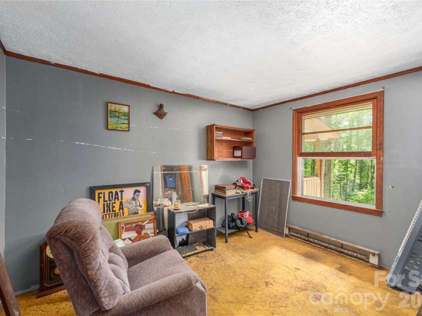 245 Bert Lane Road, Brevard, NC 28712.  MLS# CAR4407588, YatesRealty ID 42320. 