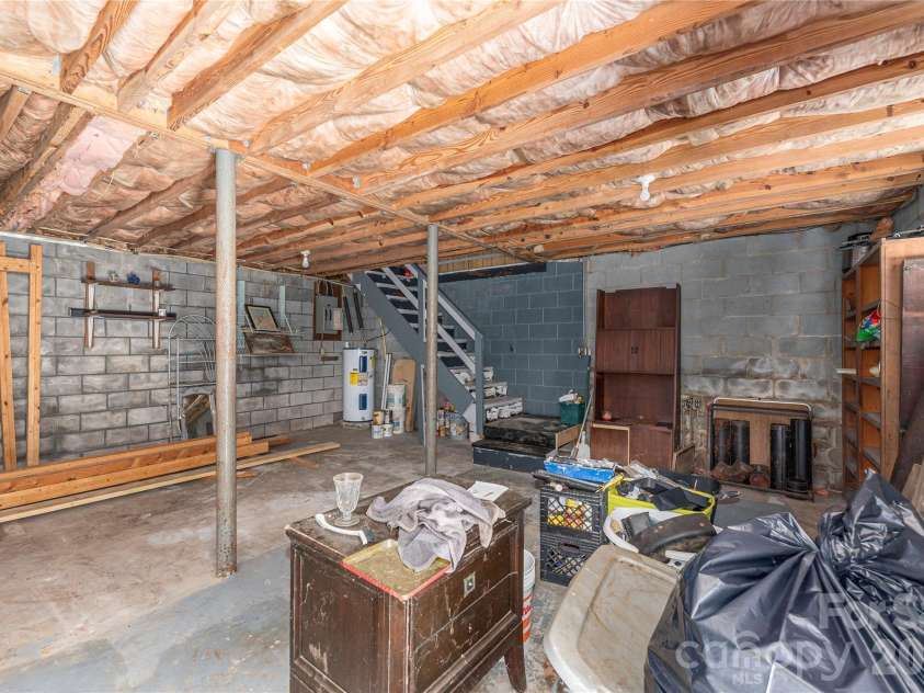 245 Bert Lane Road, Brevard, NC 28712.  MLS# CAR4407588, YatesRealty ID 42320. 