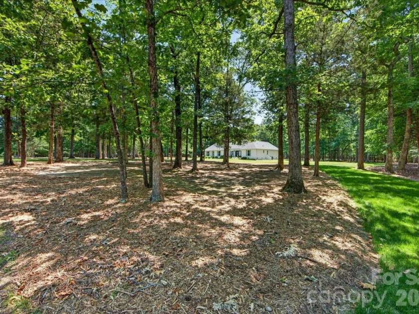 11100 Tara Oaks Drive, Mint Hill, NC 28227.  MLS# CAR4400778, YatesRealty ID 42321. 