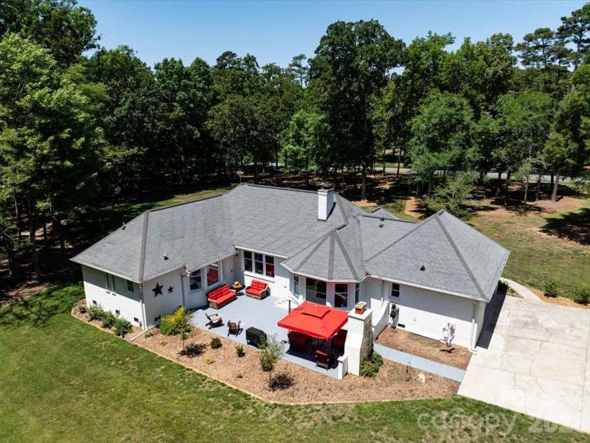 11100 Tara Oaks Drive, Mint Hill, NC 28227.  MLS# CAR4400778, YatesRealty ID 42321. 