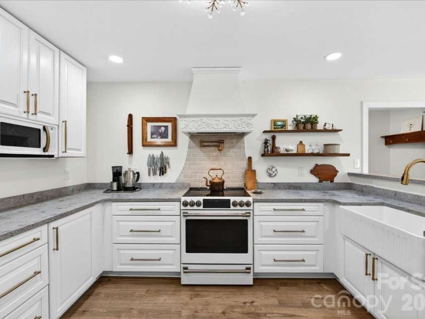11100 Tara Oaks Drive, Mint Hill, NC 28227.  MLS# CAR4400778, YatesRealty ID 42321. 
