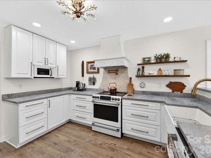 11100 Tara Oaks Drive, Mint Hill, NC 28227.  MLS# CAR4400778, YatesRealty ID 42321. 