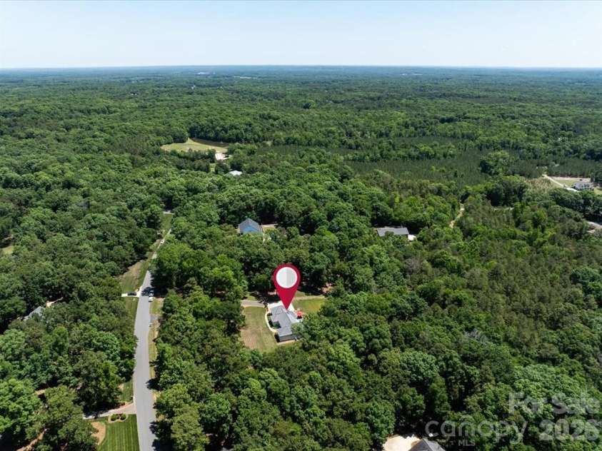11100 Tara Oaks Drive, Mint Hill, NC 28227.  MLS# CAR4400778, YatesRealty ID 42321. 