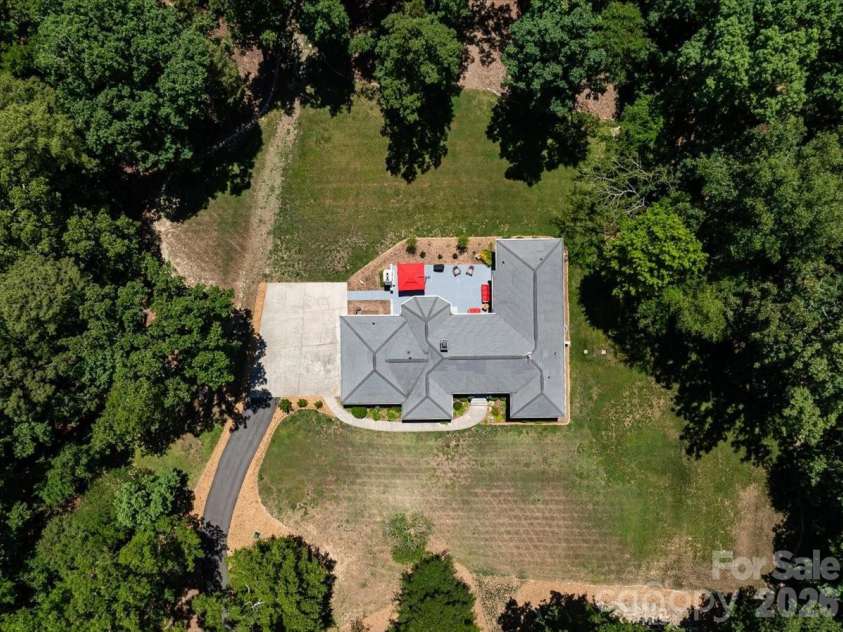 11100 Tara Oaks Drive, Mint Hill, NC 28227.  MLS# CAR4400778, YatesRealty ID 42321. 