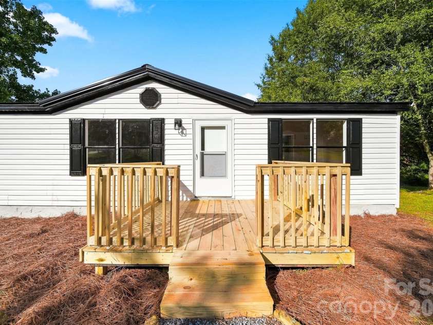 2596 1st Avenue, Catawba, NC 28609.  MLS# CAR4411268, YatesRealty ID 42323. 