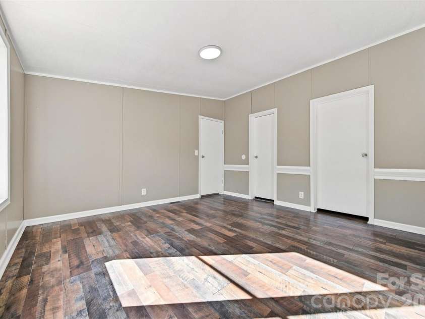 2596 1st Avenue, Catawba, NC 28609.  MLS# CAR4411268, YatesRealty ID 42323. Primary Suite