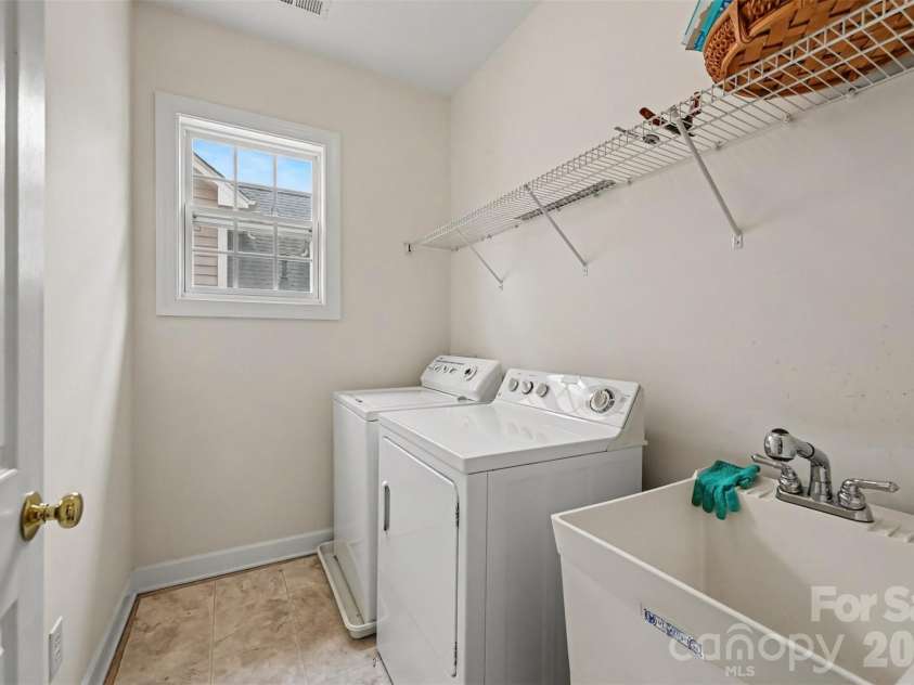 503 Geary Street, Concord, NC 28027.  MLS# CAR4407419, YatesRealty ID 42325. 