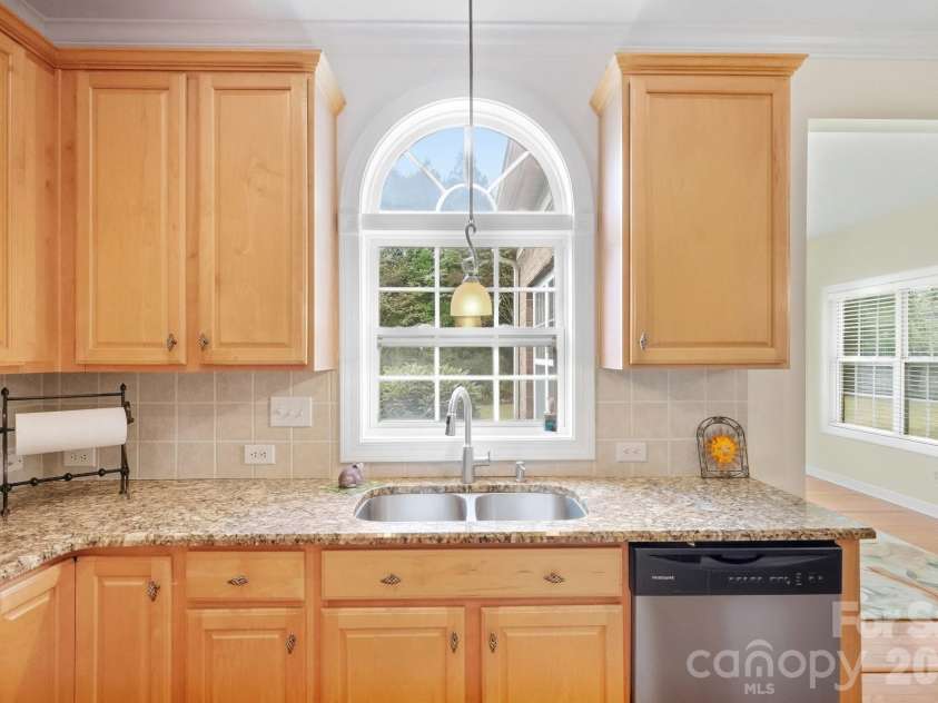 503 Geary Street, Concord, NC 28027.  MLS# CAR4426911, YatesRealty ID 42325. 