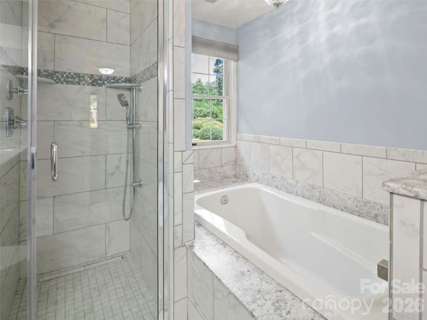 8 English Place, Candler, NC 28715.  MLS# CAR4411536, YatesRealty ID 42327. 