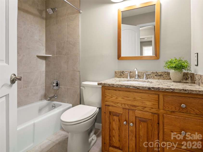 8 English Place, Candler, NC 28715.  MLS# CAR4411536, YatesRealty ID 42327. 