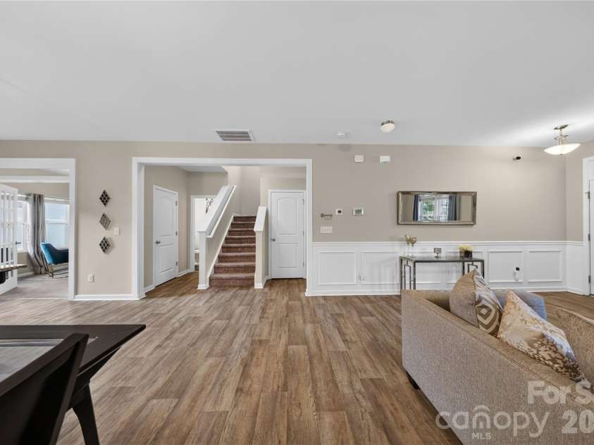 5137 Thomasville Drive, Belmont, NC 28012.  MLS# CAR4399379, YatesRealty ID 42329. 