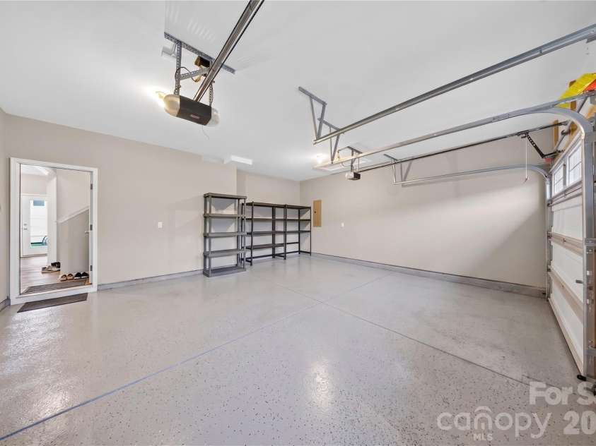 5137 Thomasville Drive, Belmont, NC 28012.  MLS# CAR4399379, YatesRealty ID 42329. 
