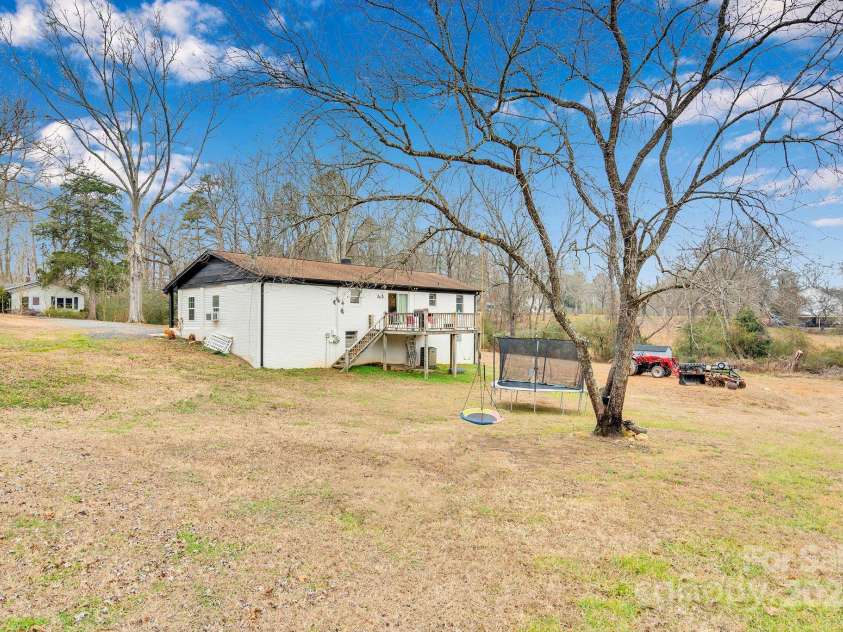 17154 Frog Pond Road, Oakboro, NC 28129.  MLS# CAR4328217, YatesRealty ID 4233. 