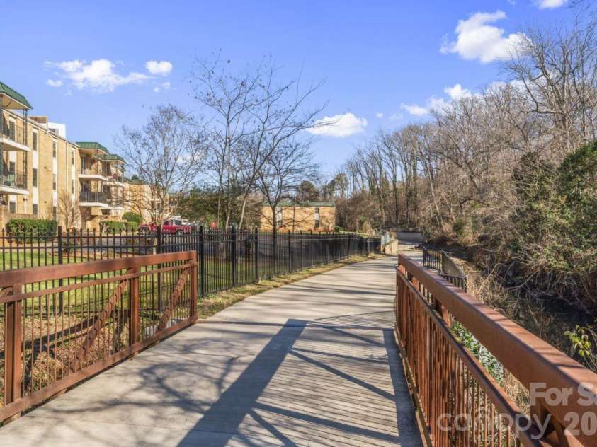 4747 Hedgemore Drive, Charlotte, NC 28209.  MLS# CAR4338250, YatesRealty ID 4233. 