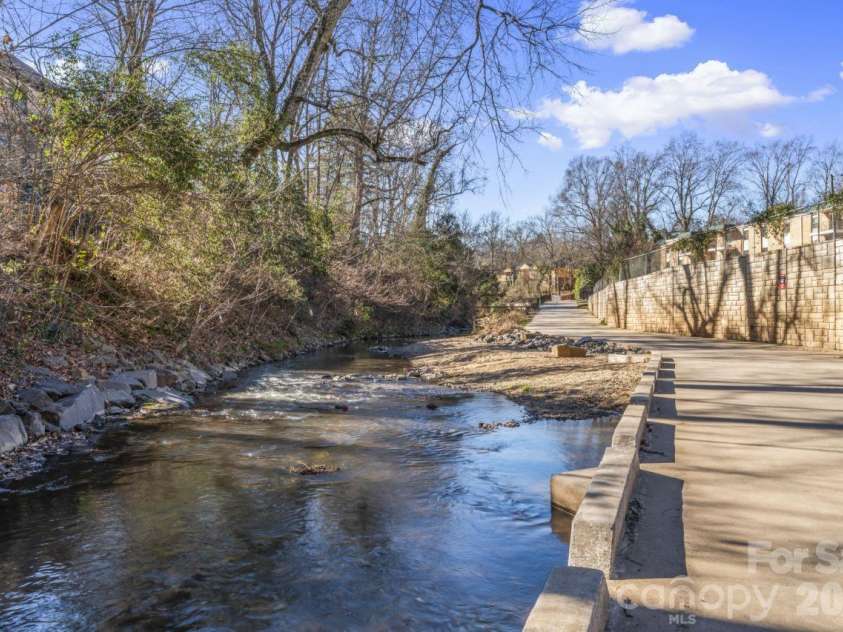 4747 Hedgemore Drive, Charlotte, NC 28209.  MLS# CAR4338250, YatesRealty ID 4233. 
