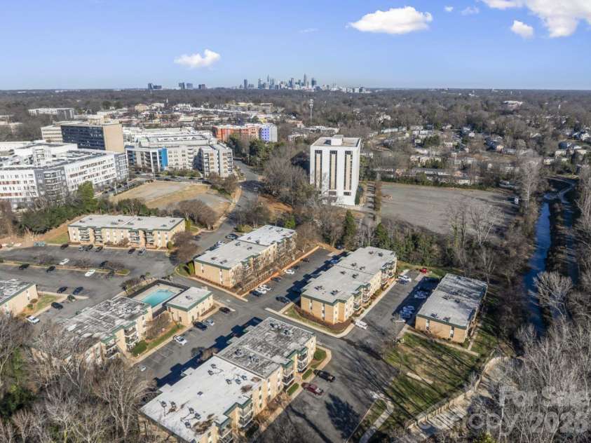 4747 Hedgemore Drive, Charlotte, NC 28209.  MLS# CAR4338250, YatesRealty ID 4233. 