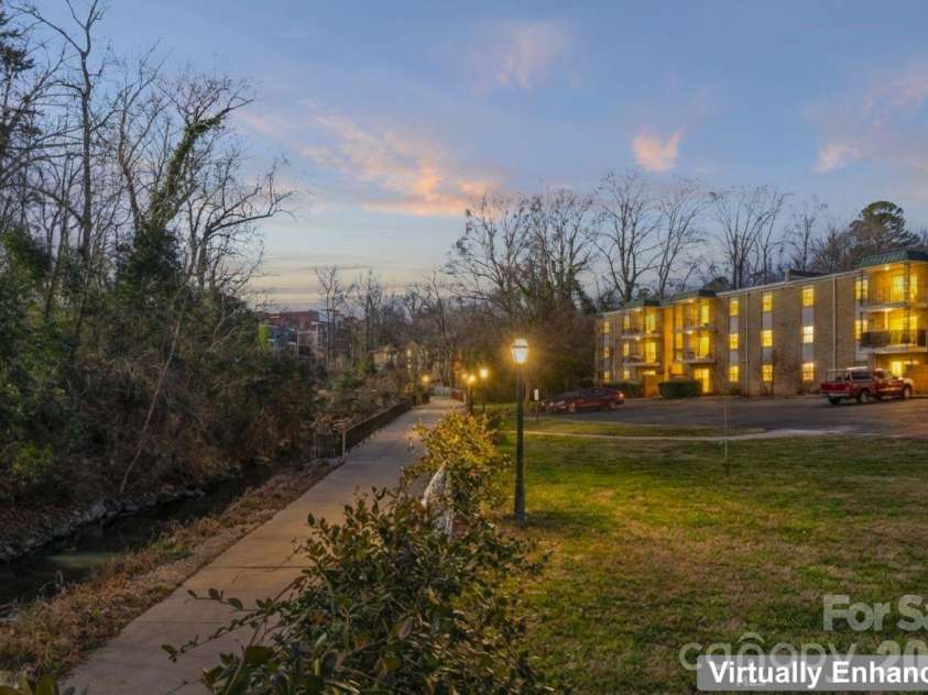 4747 Hedgemore Drive, Charlotte, NC 28209.  MLS# CAR4338250, YatesRealty ID 4233. 