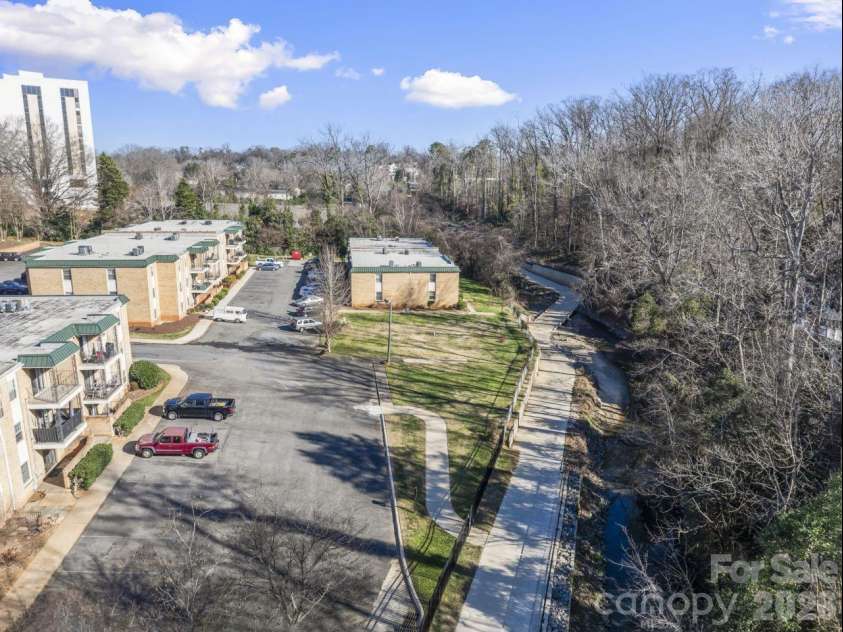 4747 Hedgemore Drive, Charlotte, NC 28209.  MLS# CAR4338250, YatesRealty ID 4233. 