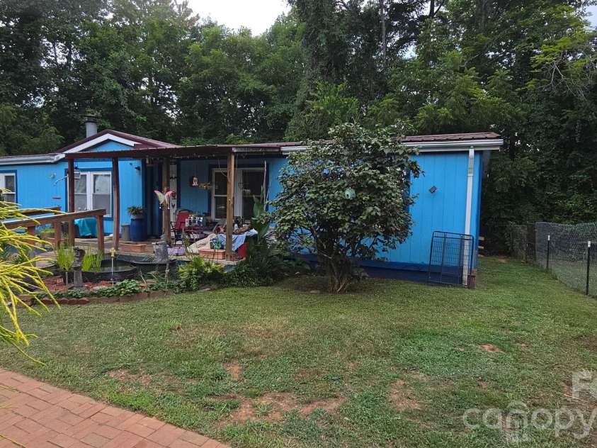 2283 Harbinson Lane, Morganton, NC 28655.  MLS# CAR4402037, YatesRealty ID 42331. 