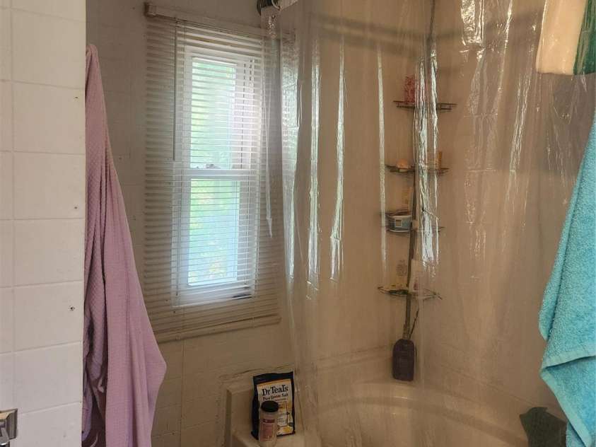 2283 Harbinson Lane, Morganton, NC 28655.  MLS# CAR4402037, YatesRealty ID 42331. Primary Bathroom
