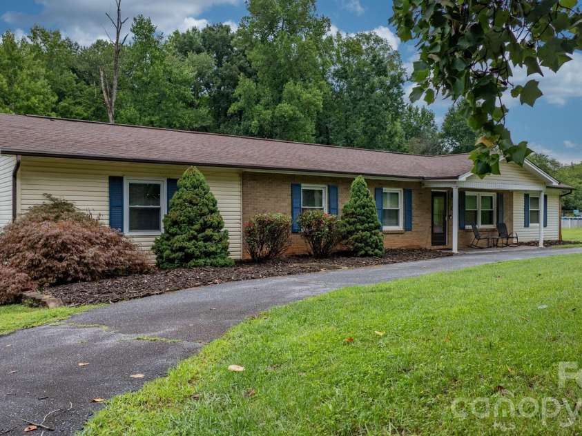 4690 Worth Place, Granite Falls, NC 28630.  MLS# CAR4408249, YatesRealty ID 42333. 