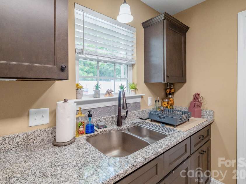 3604 Gold Mine Highway, Kershaw, SC 29067.  MLS# CAR4412624, YatesRealty ID 42336. 