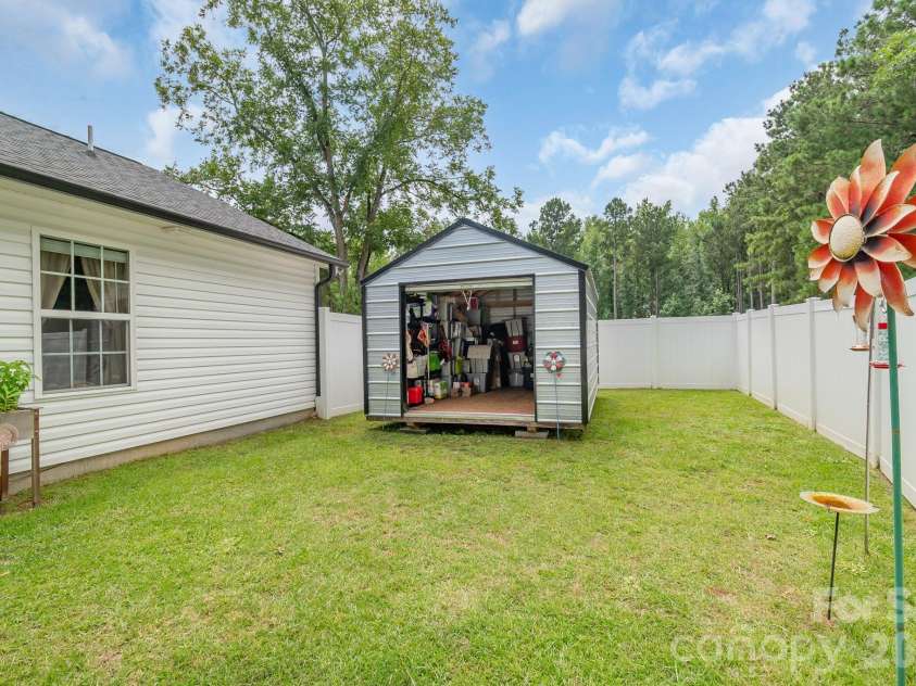 3604 Gold Mine Highway, Kershaw, SC 29067.  MLS# CAR4412624, YatesRealty ID 42336. 