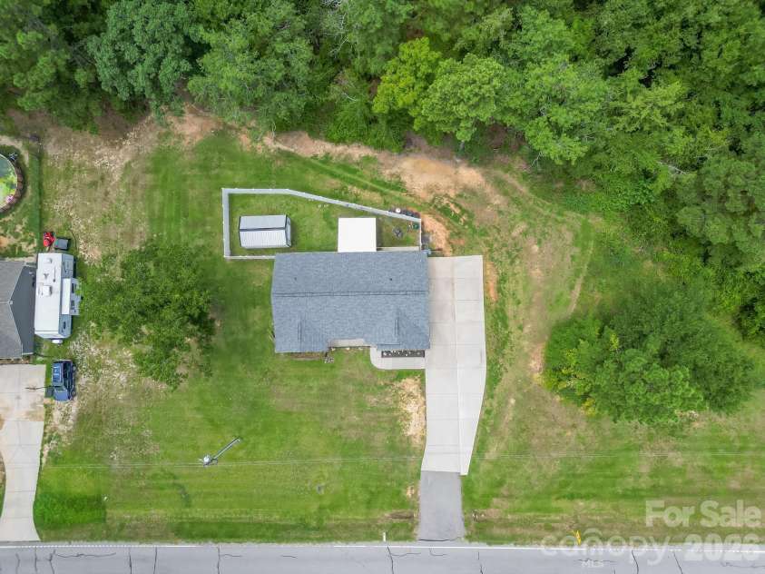 3604 Gold Mine Highway, Kershaw, SC 29067.  MLS# CAR4412624, YatesRealty ID 42336. 