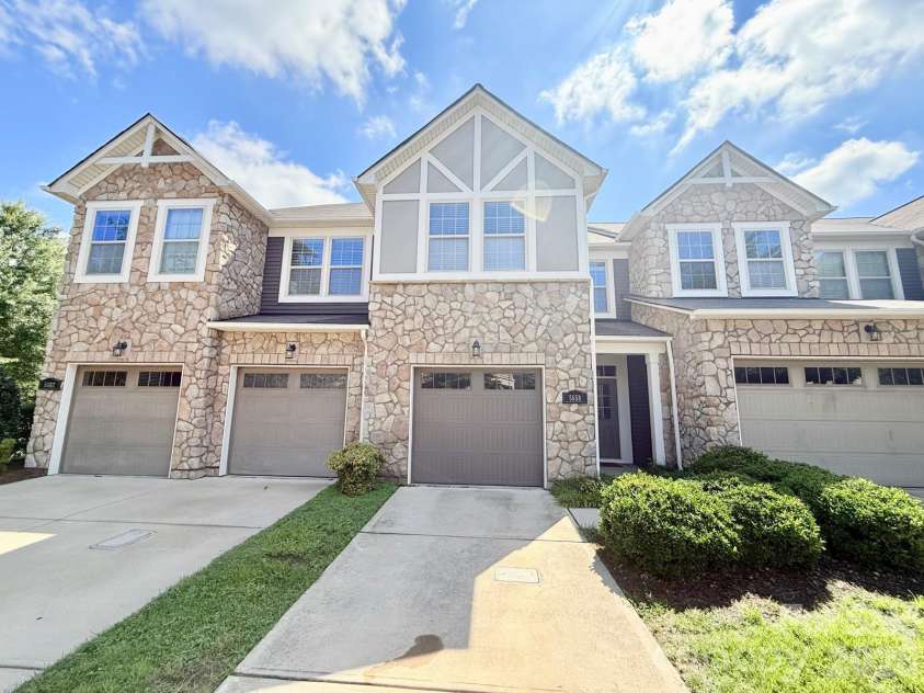 5658 Stonewells Drive, Charlotte, NC 28278.  MLS# CAR4412440, YatesRealty ID 42338. 