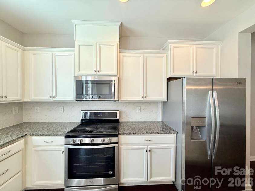 5658 Stonewells Drive, Charlotte, NC 28278.  MLS# CAR4412440, YatesRealty ID 42338. 