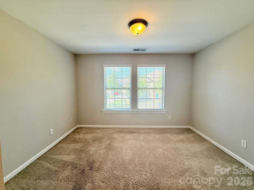 5658 Stonewells Drive, Charlotte, NC 28278.  MLS# CAR4412440, YatesRealty ID 42338. 