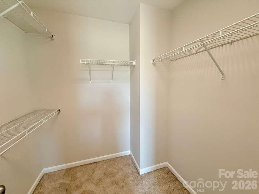 5658 Stonewells Drive, Charlotte, NC 28278.  MLS# CAR4412440, YatesRealty ID 42338. 