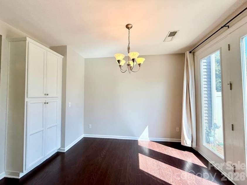 5658 Stonewells Drive, Charlotte, NC 28278.  MLS# CAR4412440, YatesRealty ID 42338. 