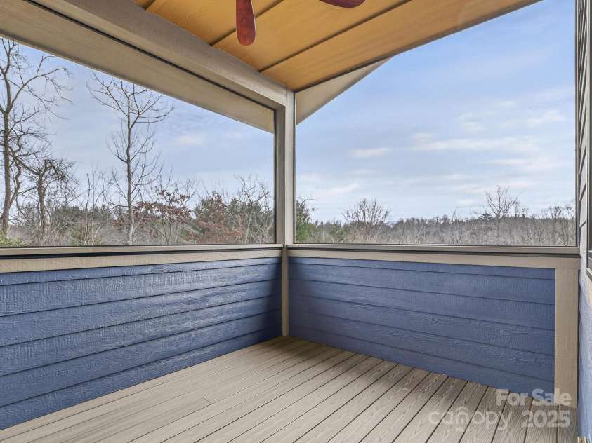 165 Abundance Run, Asheville, NC 28805.  MLS# CAR4331047, YatesRealty ID 4234. 