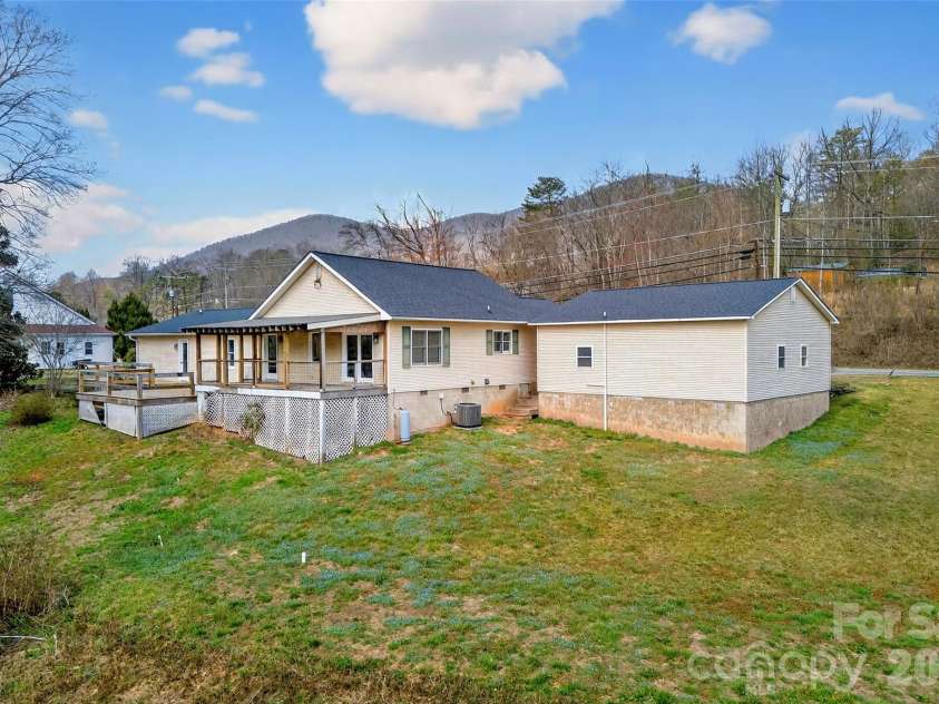 4259 US 70 Road, Marion, NC 28752.  MLS# CAR4340034, YatesRealty ID 4234. 