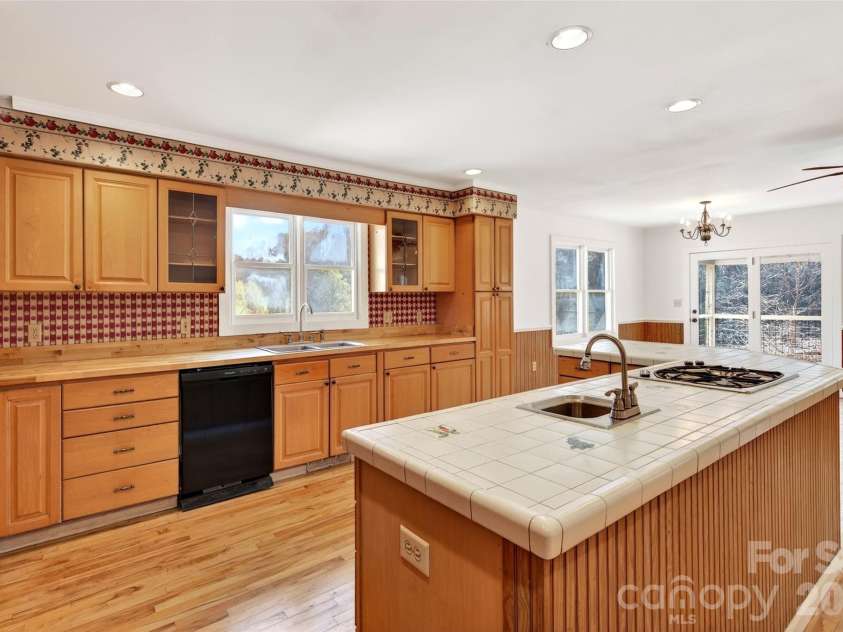 4259 US 70 Road, Marion, NC 28752.  MLS# CAR4340034, YatesRealty ID 4234. 