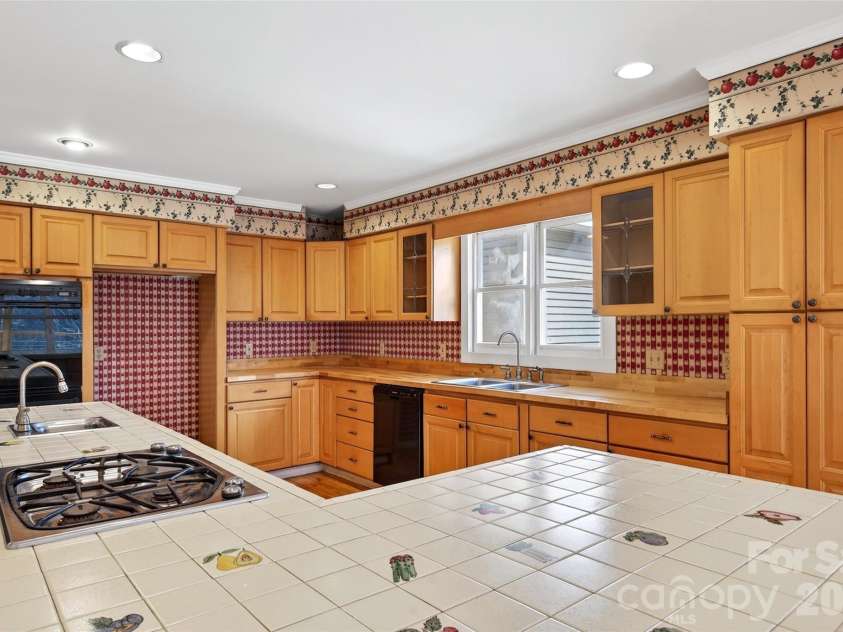 4259 US 70 Road, Marion, NC 28752.  MLS# CAR4340034, YatesRealty ID 4234. 