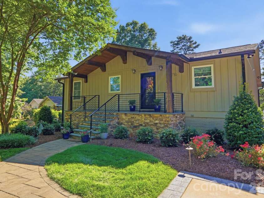 730 Mainsail Road, Salisbury, NC 28146.  MLS# CAR4390444, YatesRealty ID 42340. 