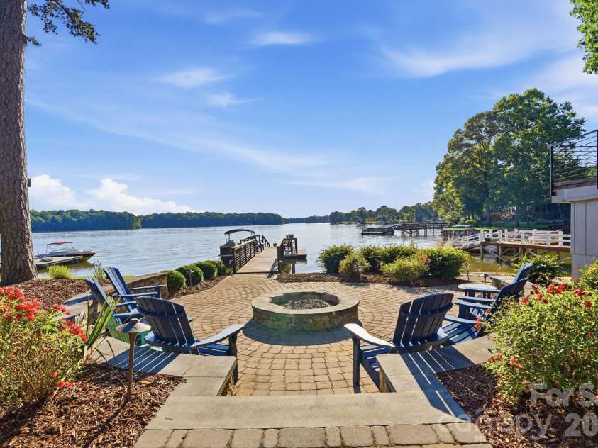 730 Mainsail Road, Salisbury, NC 28146.  MLS# CAR4390444, YatesRealty ID 42340. 