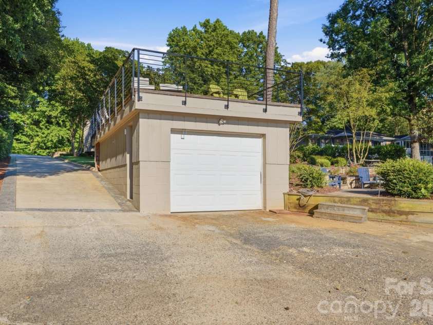 730 Mainsail Road, Salisbury, NC 28146.  MLS# CAR4390444, YatesRealty ID 42340. 