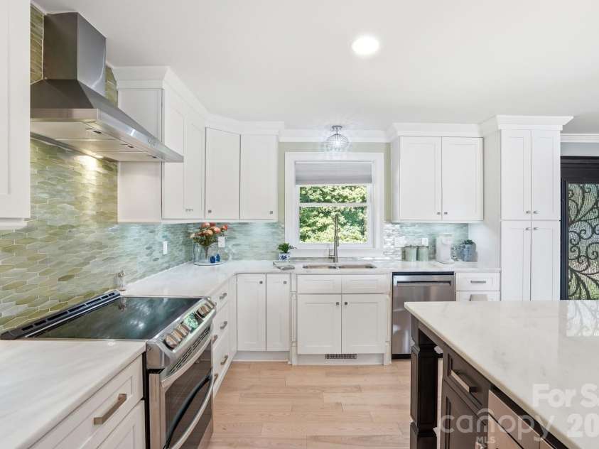 730 Mainsail Road, Salisbury, NC 28146.  MLS# CAR4390444, YatesRealty ID 42340. 