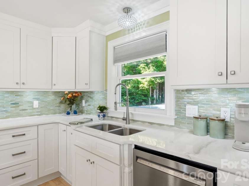 730 Mainsail Road, Salisbury, NC 28146.  MLS# CAR4390444, YatesRealty ID 42340. 