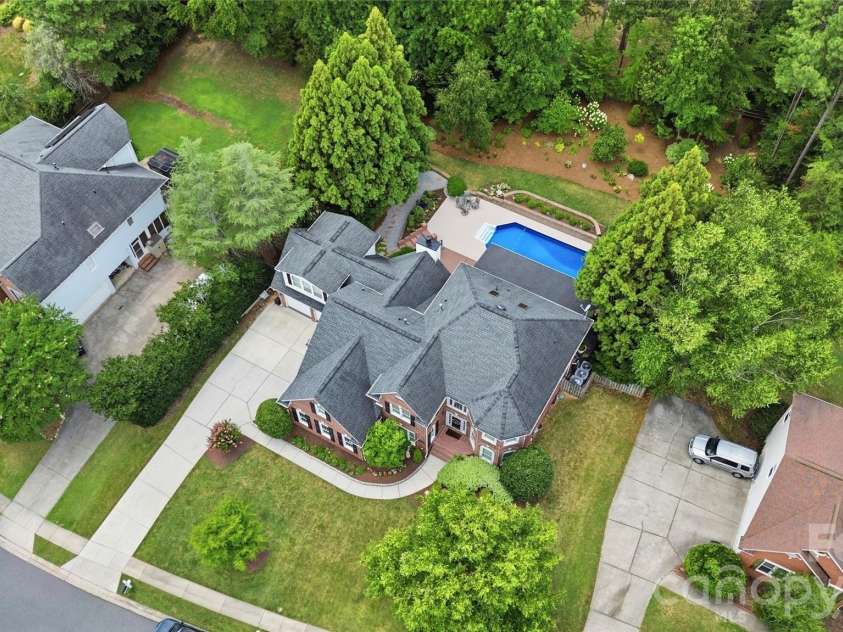3425 Savannah Hills Drive, Matthews, NC 28105.  MLS# CAR4407068, YatesRealty ID 42341. 