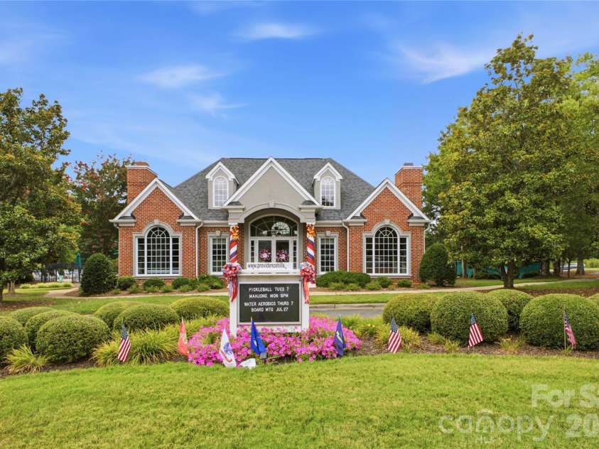 3425 Savannah Hills Drive, Matthews, NC 28105.  MLS# CAR4407068, YatesRealty ID 42341. 