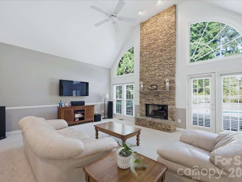 3425 Savannah Hills Drive, Matthews, NC 28105.  MLS# CAR4407068, YatesRealty ID 42341. 