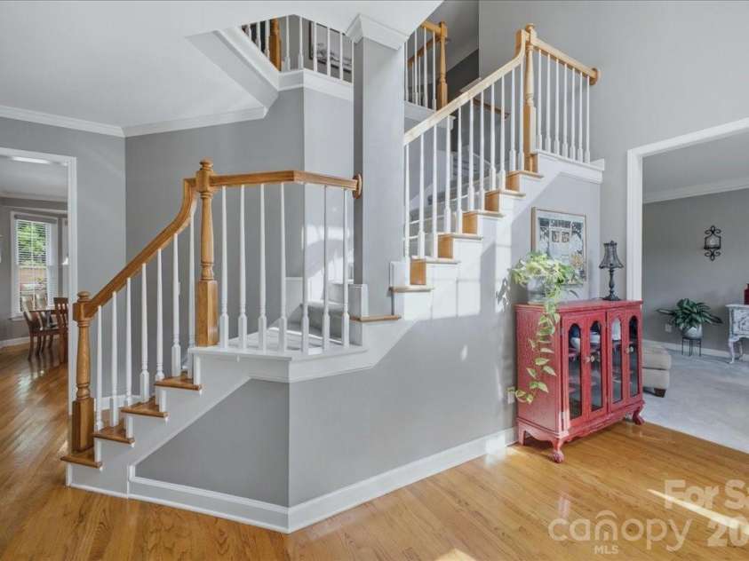 3425 Savannah Hills Drive, Matthews, NC 28105.  MLS# CAR4407068, YatesRealty ID 42341. 