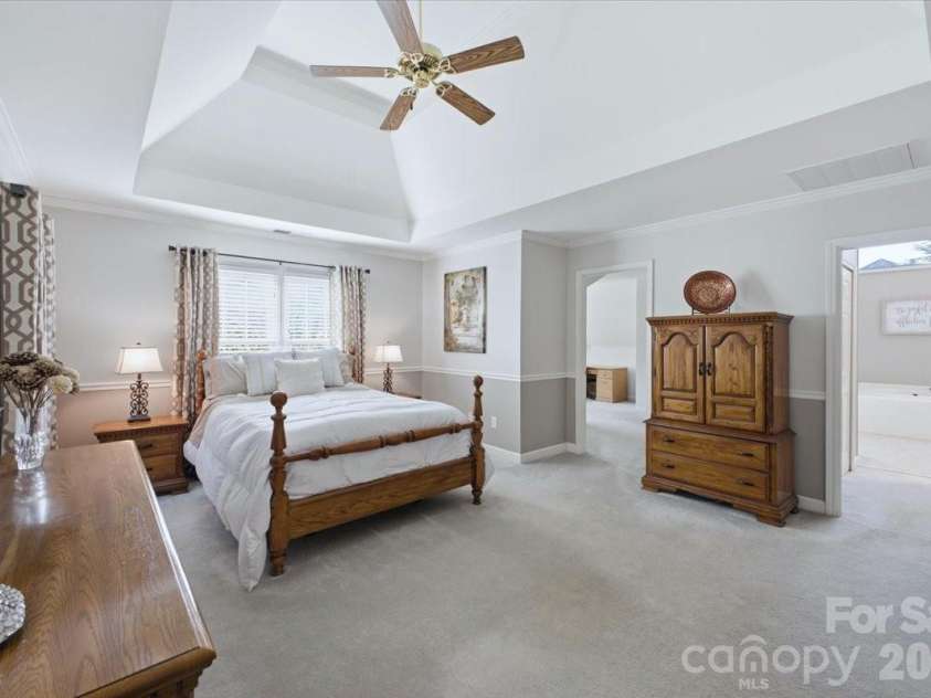3425 Savannah Hills Drive, Matthews, NC 28105.  MLS# CAR4407068, YatesRealty ID 42341. 