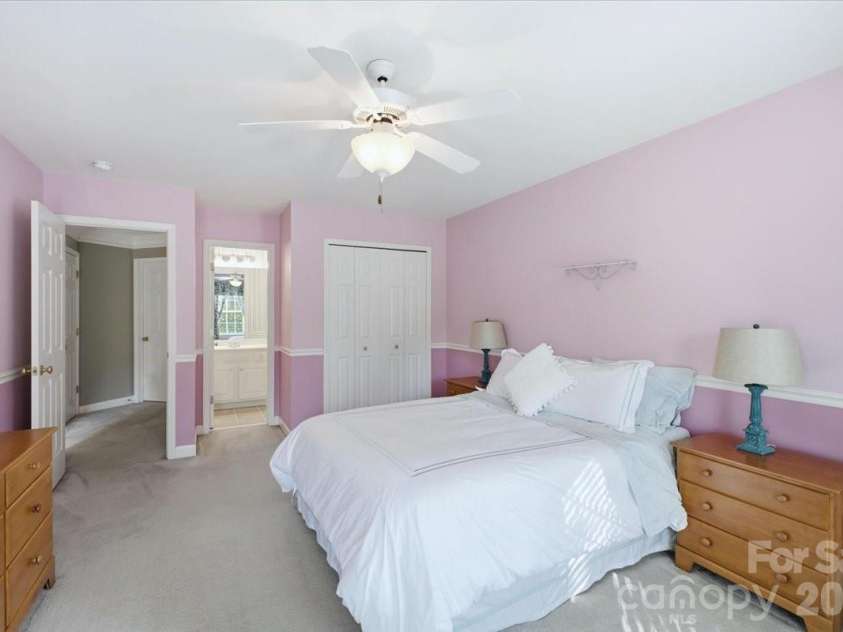 3425 Savannah Hills Drive, Matthews, NC 28105.  MLS# CAR4407068, YatesRealty ID 42341. 