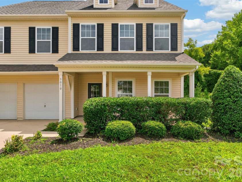 3010 Gilroy Drive, Fort Mill, SC 29707.  MLS# CAR4411123, YatesRealty ID 42343. 